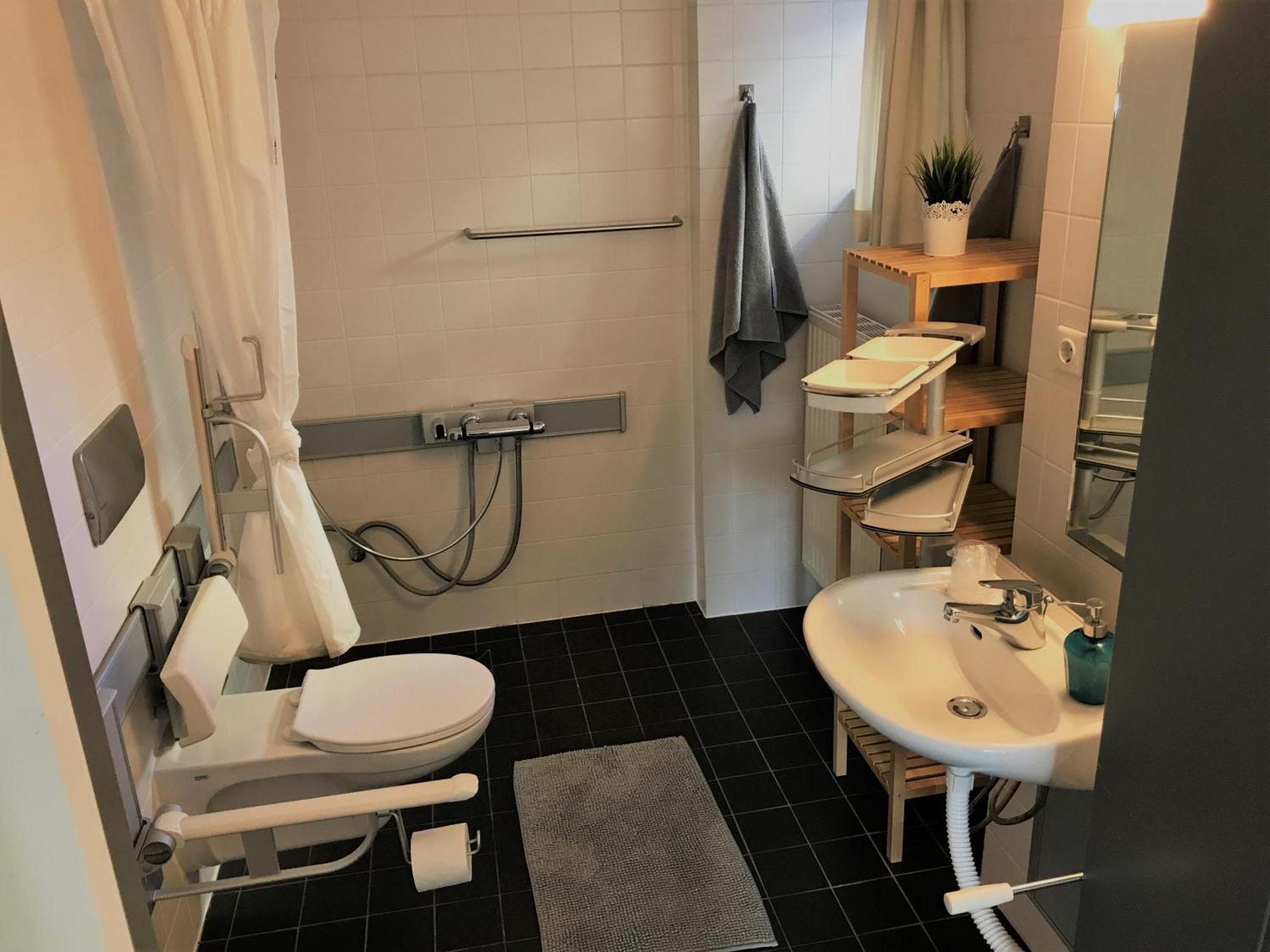 Ferienwohnungen Und Apartmenthaus Halle Saale - Villa Mathilda Δωμάτιο φωτογραφία